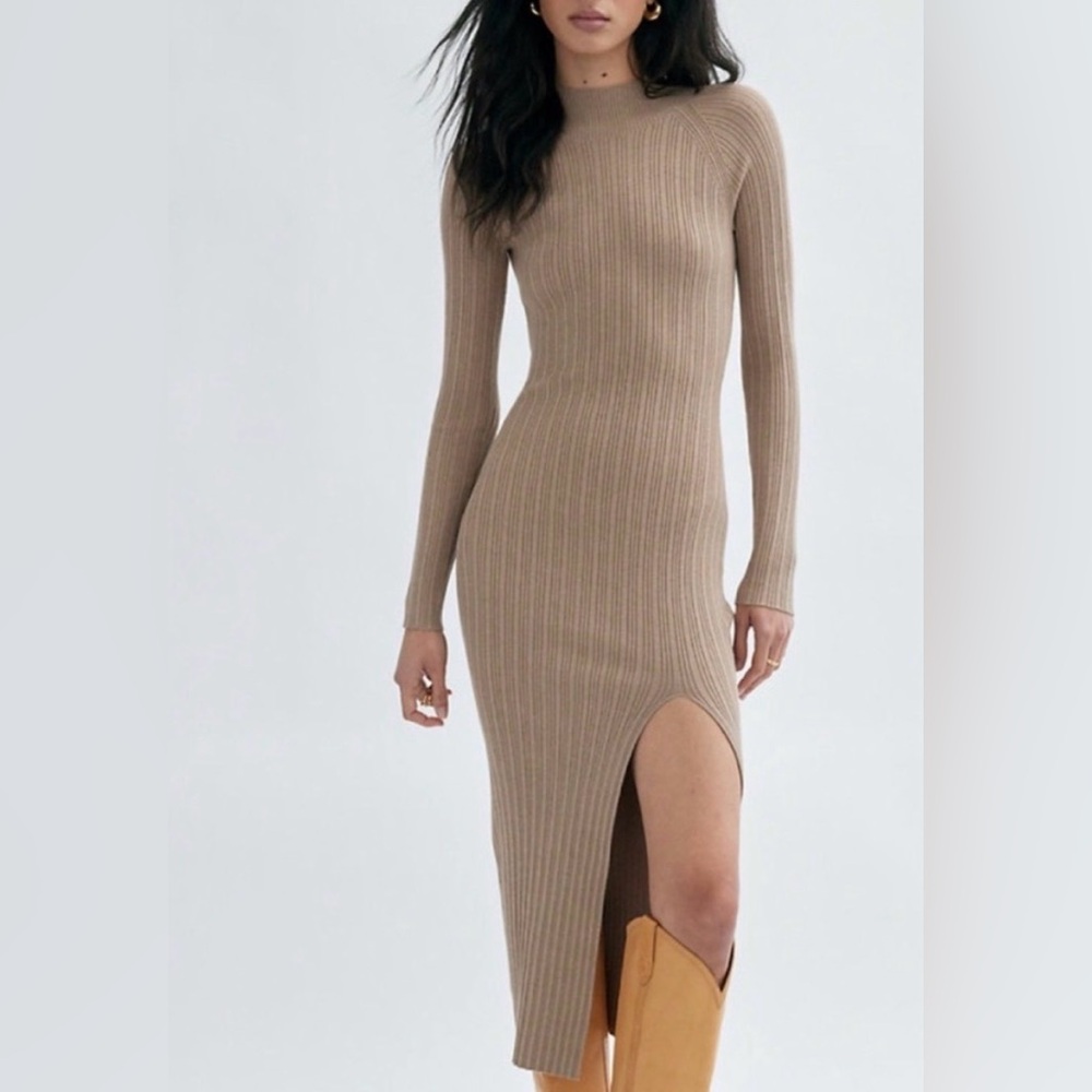 Aritiza Alcemey Dress in Heather Oatmeal